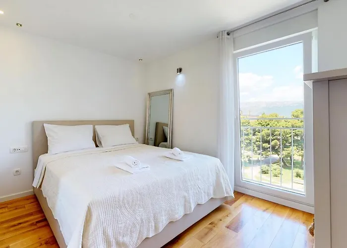 Ambiente Apartment Split